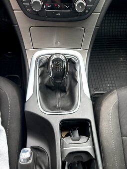 Opel Insignia 2.0 - 7