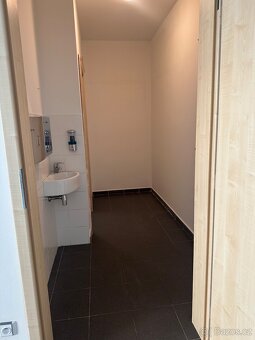 Pronájem prodejny v centru Vlašimi, 60m2 - 7