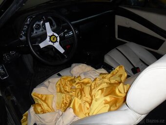 Ferrari 308 GTS – rok 1978 – karburátorová klasika - 7