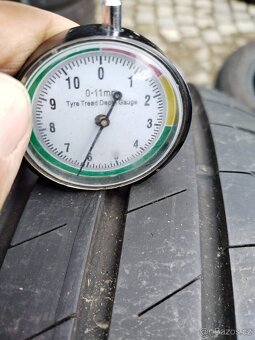 215/50/17 letni pneu MICHELIN a GOODYEAR 215/50 R17 - 7