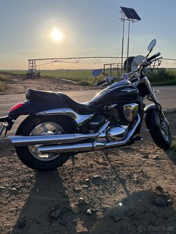 Suzuki M 800 Intruder - 7