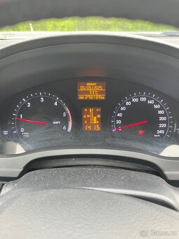 Toyota Avensis - 7