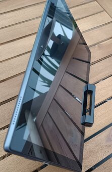 Pěkný Tablet Lenovo TAB4 10 (TB-X304F) 2GB RAM, 10" - 7