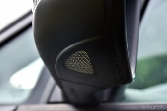 Volkswagen Touran 1.6 TDi CR HIGHLINE DSG,XENONY,KAMERA,TEMP - 7