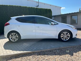 Kia Cee´d 1.6 GDI 99KW, 1. Majitel, Rozvody, Park. kamera - 7