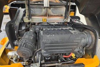 KLOUBOVÝ NAKLADAČ JCB 406 - 7