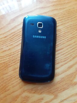 Samsung Galaxy S Duos 2 GT-S7582 - 7