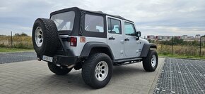 2012 Jeep Wrangler Unlimited Sport Sahara 3.6L V6 - 7
