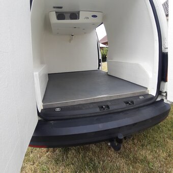 Volkswagen Caddy 2.0 TDI skříň, chladicí vůz - 7