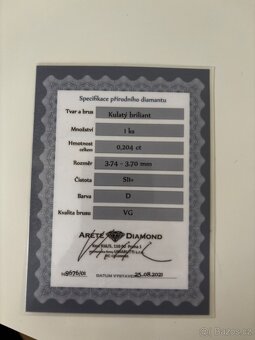 Dámský zlatý prsten s Briliantem - 7