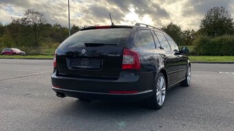 ŠKODA OCTAVIA 2.0TDI RS 125kW DSG COLUMBUS - 7