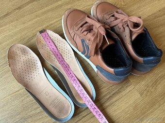 Kožené tenisky / polobotky Geox, vel. 34, stélka 22,5 cm. - 7