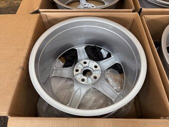 ORIGINÁLNÍ ALU KOLA OPEL INSIGNIA 19x8.5J 1325840 5X120 67,1 - 7