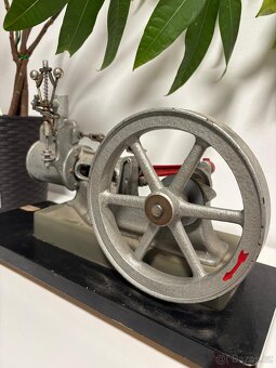 Model parního stroje - 7