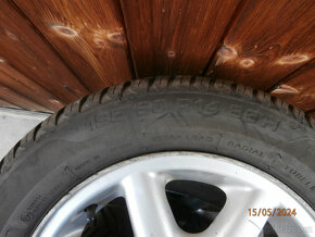 sada celoroční 185/60R 14 s orig.Alu disky vw - 7