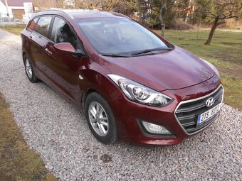 hyundai i30 combi 10.2016-1.6b-88kw-94000km-stk do 1/2027 - 7