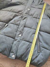 Vel. S/M River Island khaki bunda - 7