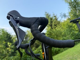Prodám karbonový GRAVEL GIANT REVOLT ADVANCED 3 - 7