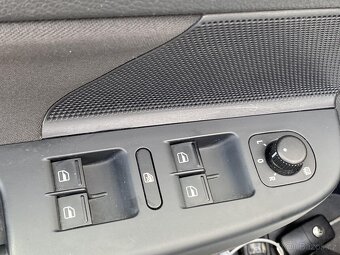 Volkswagen Golf 1.4 TSi ,  90 kW benzín, 2012 - 7