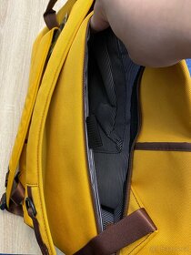 Elegantní batoh pro Macbook Pro 13" a 16" - Žlutá - 7