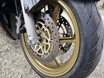 Honda VFR800 FI - 7