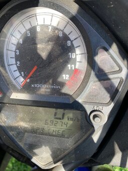 Suzuki SV1000 - 7