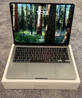 MacBook Air M2 – 16GB RAM, 256GB, baterie 88 % - 7