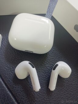 Sluchátka Apple AirPods 4(ANC) (MXP93ZM/A) zánovní - 7