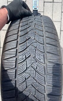 Audi - 17" alu + zimní 235/60 R17 Dunlop - 7