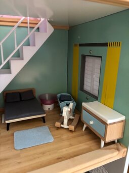 Dřevěný domeček pro panenky Playtive - 7