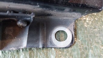 Mercedes W164 BLATNÍK LEVÝ ČERNÝ 4000kč - 7