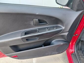 Kia Cee´d 1.4i 16V 66kW 180 000km- GARANCE, TOP CENA, PĚKNÁ - 7