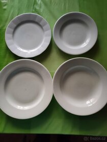 Retro šálky s podšálky, dezertní talířky, talíře - 7