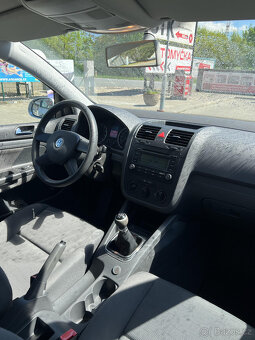 Volkswagen Golf V 1.4 - 7
