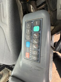 Pásové rypadlo Doosan DX85R - 7
