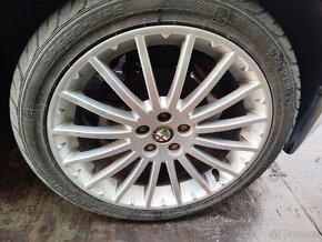 Alfa Romeo 147 - 7