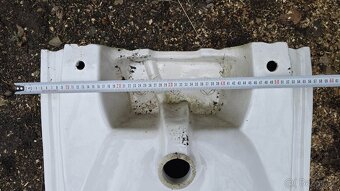 Porcelánové nové umyvadlo, starý typ, šířka 60 cm - 7