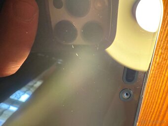 iPhone 16 Pro 128GB zlatý - 7