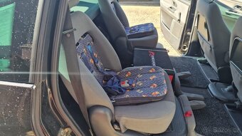 Ford Galaxy - 7