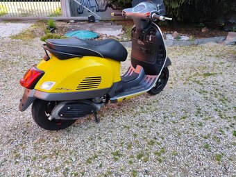 Vespa 300 GTS Super - 7
