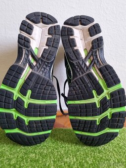 ASICS Gel-Kayano 26, rozměr 42 - 7