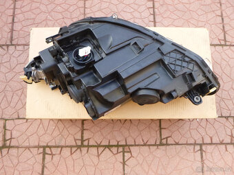 VW Golf 8 VIII lampa světlo LED 5H1941006 5H1941005B - 7