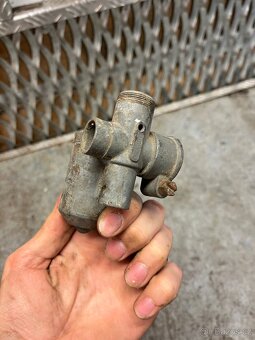 Torza karburátorů asi ČZ 125 b, T - 7