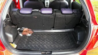 toyota yaris - 7