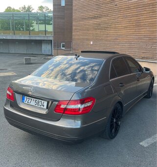 Mercedes Benz W212 E250 sedan - 7
