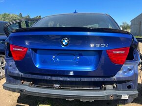 BMW E90 LCi MontegoBlau víko kufru komplet - 7