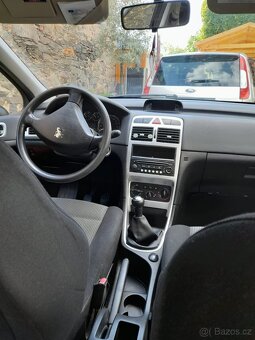 Peugeot 307 1,6 - 7