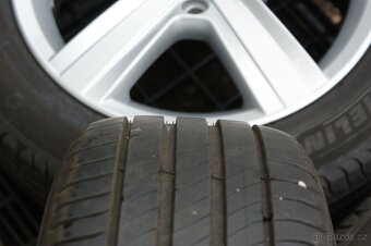 VW Golf 7 sada original a Skoda Audi Seat s pneu R16 5x112 - 7