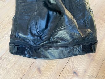 Prodám motocyklové kalhoty Dainese vel. 50 – chrániče kolen - 7