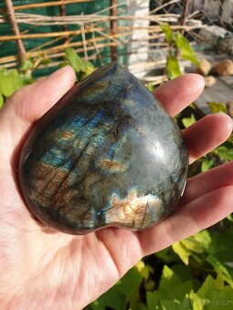 Labradorit - přes 0,4 kg srdce, stojánek zdarma - 7